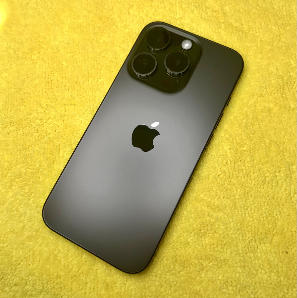 iPhone15 Pro ガラスコーティング両面