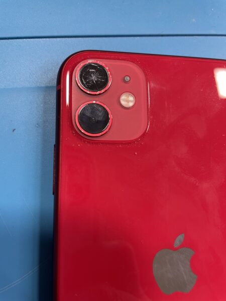 iPhone11リアカメラレンズガラス割れ修理＆バッテリー交換