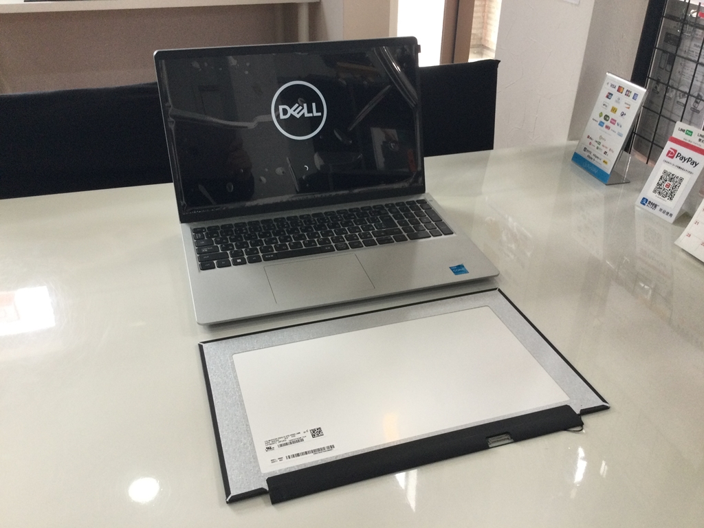 DELL Inspiron 15 3511 液晶パネル交換