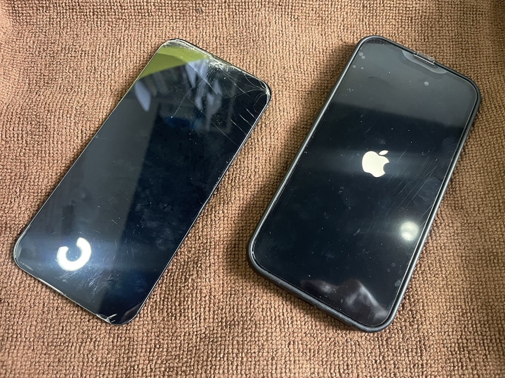 iPhone13 フロントパネル交換