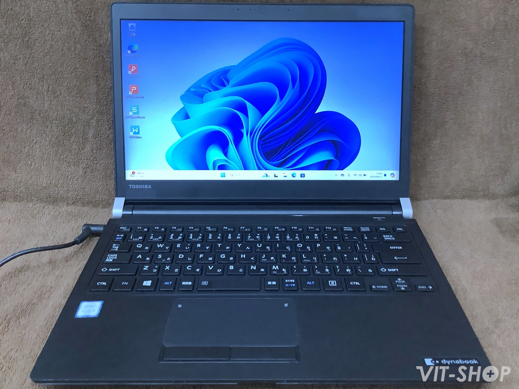 TOSHIBA dynabook R73/B