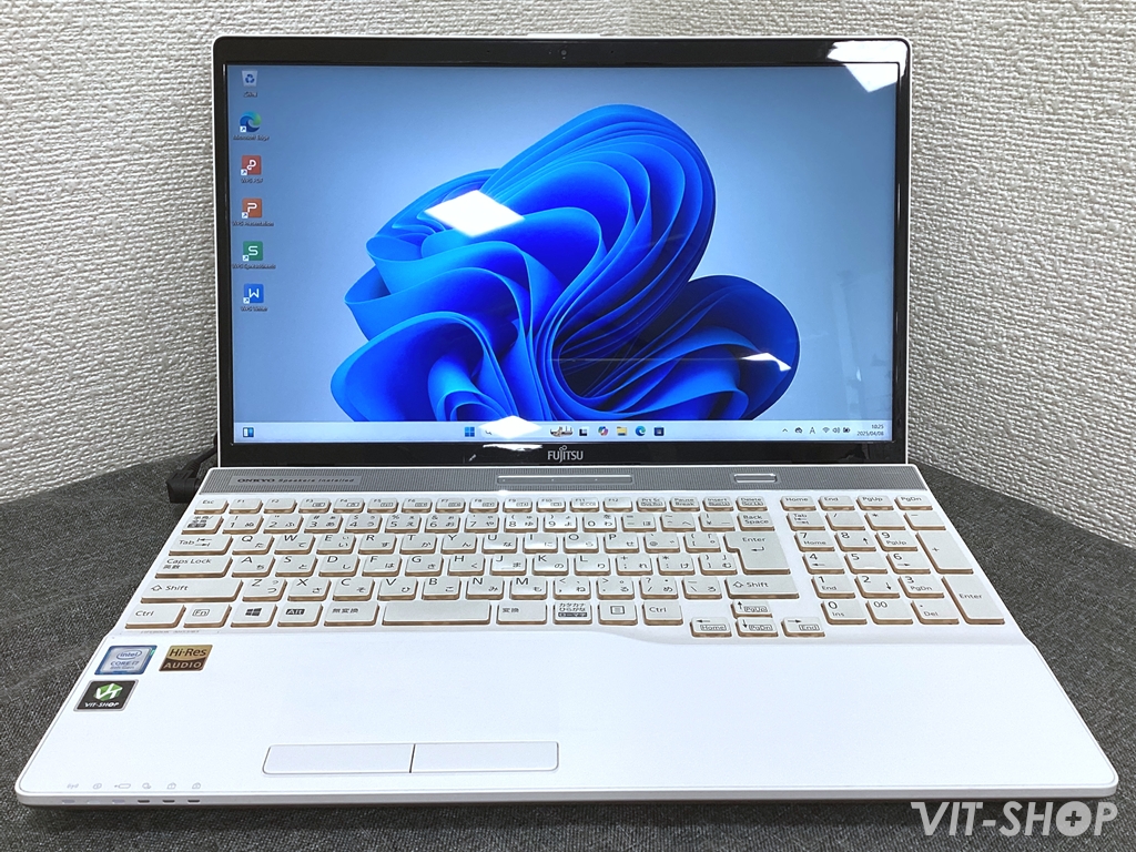 FUJITSU LIFEBOOK AH53/B3