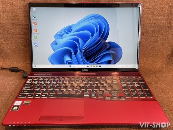 FUJITSU LIFEBOOK AH53/D1