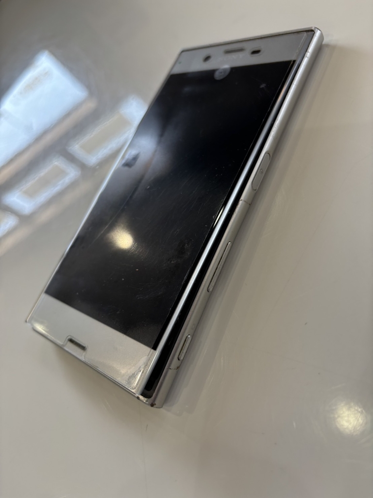 Xperia XZ フロントパネル交換