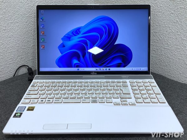 FUJITSU LIFEBOOK AH53/C2