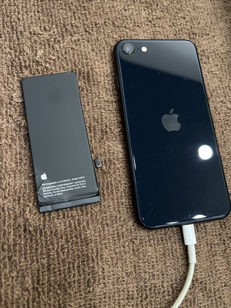 iPhoneSE3 バッテリー交換