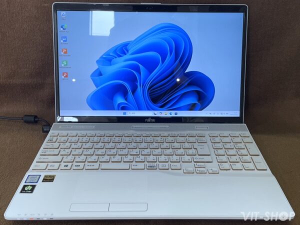 FUJITSU LIFEBOOK AH53/B3