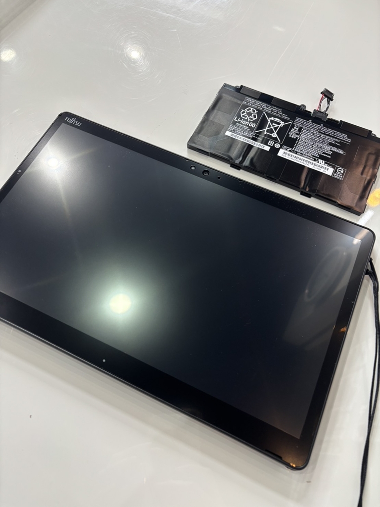 富士通ARROWSTAB Q739/AEバッテリー交換