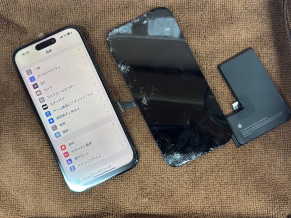iPhone14Pro 液晶パネル、バッテリー交換