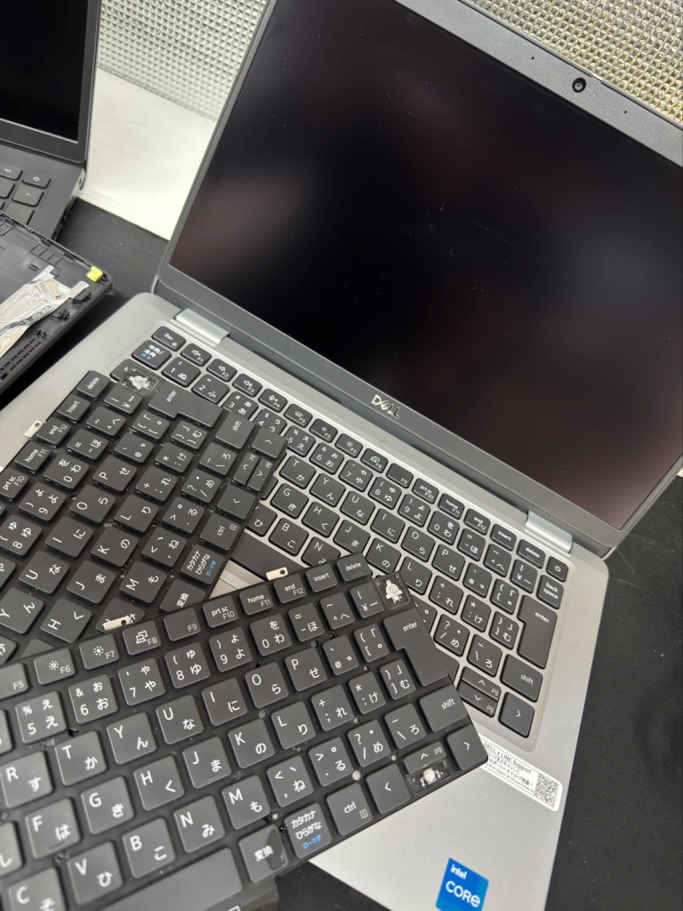 パソコン キーボード、天板交換