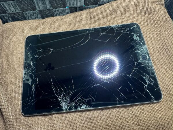 iPad mini5 タッチパネル交換