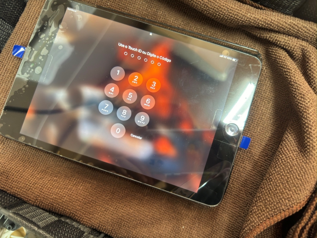 iPad mini5 タッチパネル交換