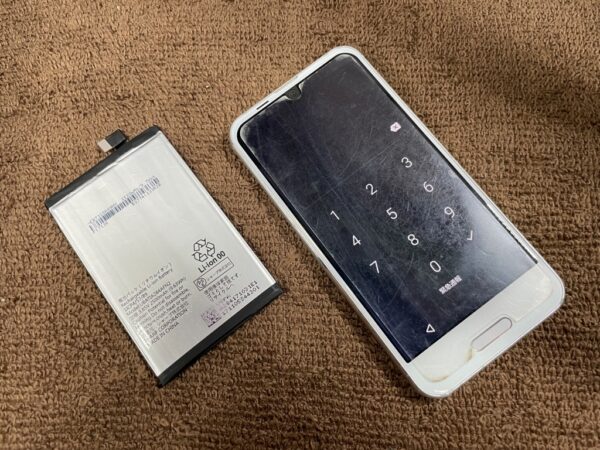 AQUOS R Compact バッテリー交換