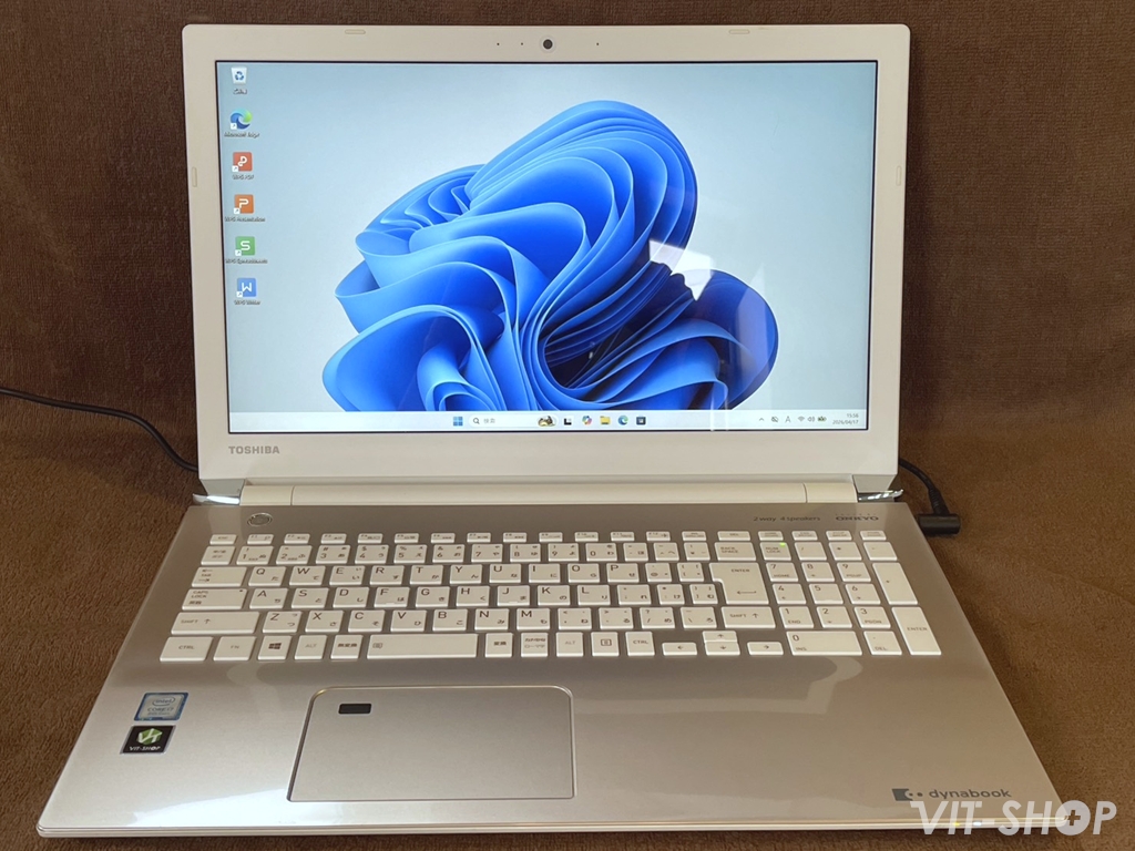 TOSHIBA dynabook T75/FGS