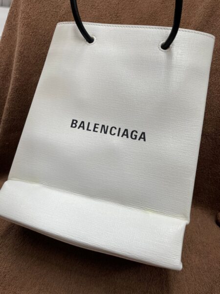 BALENCIAGA ガラス&超撥水コーティング